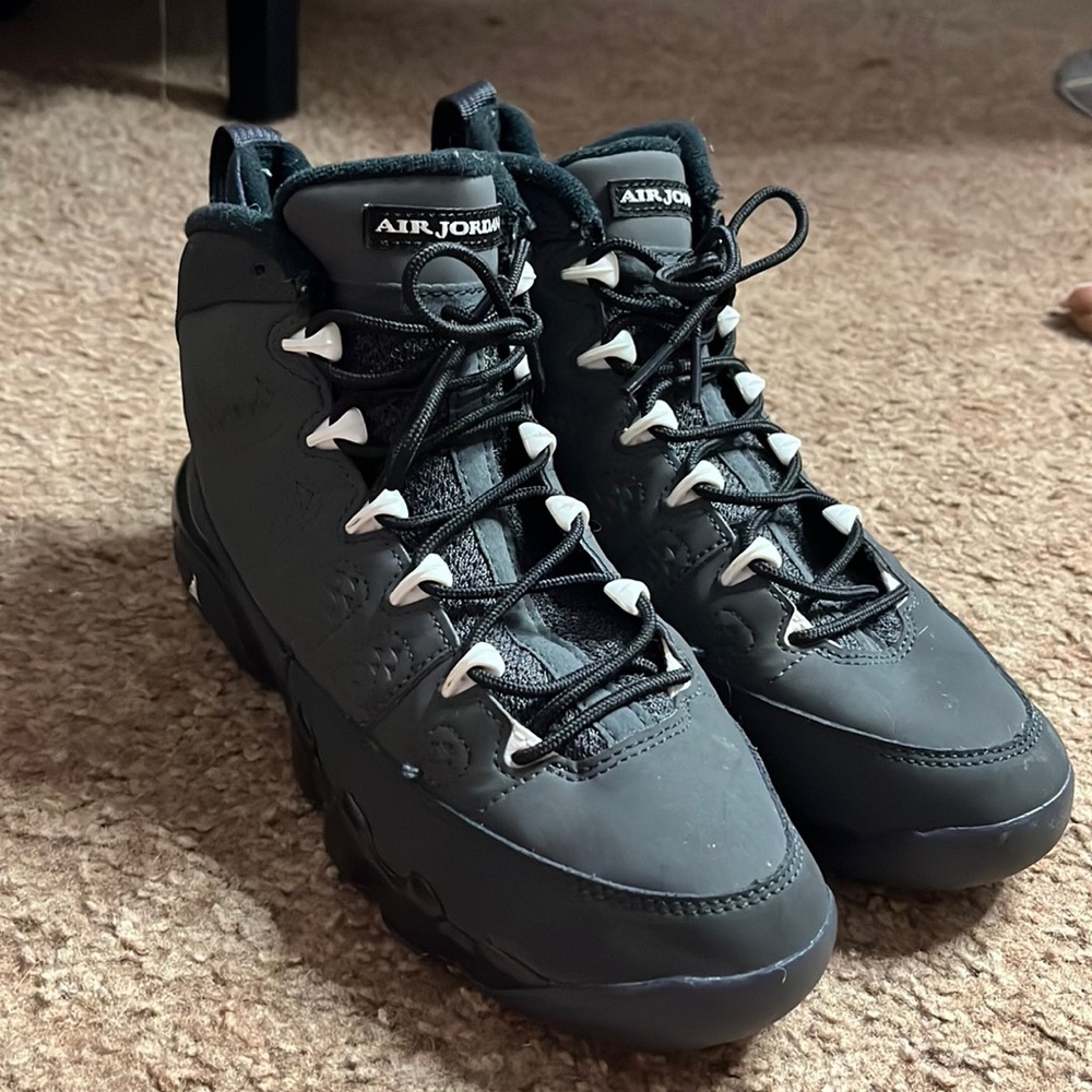 Jordan Retro 9